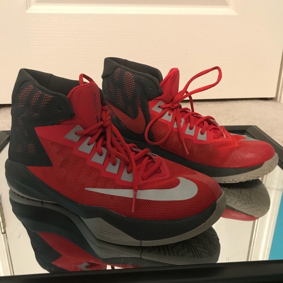 nike zoom devosion red